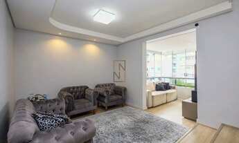 Imagem 5: Apartamento a Venda no Batel! Seu Novo Lar de Sonhos Espera por Você!!!