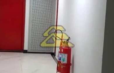 Imagem 2: Centro Galpão / depósito com 1 vaga na garagem