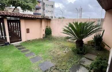 Imagem 4: Casa para Venda em Macaé, Granja Dos Cavaleiros, 3 dormitórios, 1 suíte, 3 banheiros, 2 va