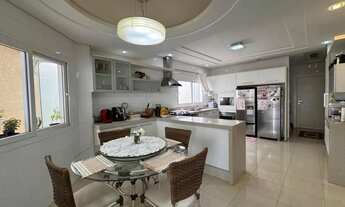 Imagem 7: Sobrado ao lado da Catedral, localizado na Zona 02 - Maringá