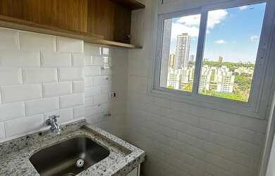 Imagem 5: Apartamento com Sacada e Vista para a Cidade no Alto do Ingá Zona 08