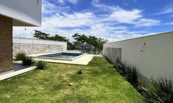 Imagem 4: Casa de Alto Padrão com 5 Suítes, Área de Lazer Completa e Vista para as Montanhas