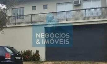 Imagem: Sobrado para venda possui 287 m² com 4