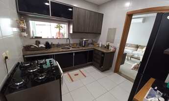 Imagem 4: Casa para venda possui 240 metros quadrados com 4 quartos em Aleixo - Manaus - Amazonas