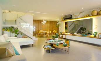 Imagem 6: Espetacular casa recém reformada . Contendo 4 suítes , área gourmet e muito mais