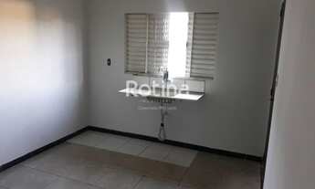 Imagem 5: Casa para aluguel, 2 quartos, 1 vaga, Lagoinha - Uberlândia/MG