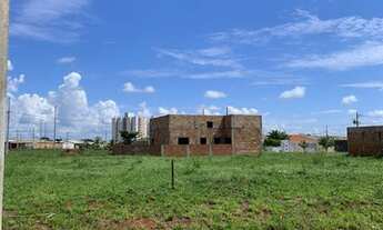 Imagem 2: Lote/Terreno para venda com 250 metros quadrados em Residencial Lago Azul - Uberlândia - M