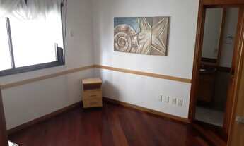 Imagem 6: Apartamento de 212 metros quadrados no bairro Barra Norte com 4 quartos