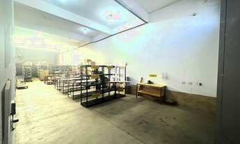 Imagem 2: Galpão comercial com 290 m2 de área útil