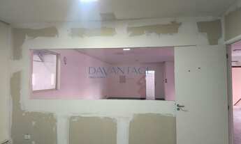 Imagem 7: Galpão para locação, 2048m2, 8 metros de pé direito, ambulatório, copa e espaço para escri