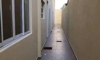 Imagem 3: Maravilhosa casa sobreposta baixa, 3 dormitórios, 1 suíte com closet, 2 banheiros, 1 sala