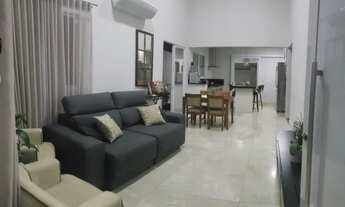 Imagem 2: Casa de condomínio para venda possui 11 metros quadrados com 3 quartos