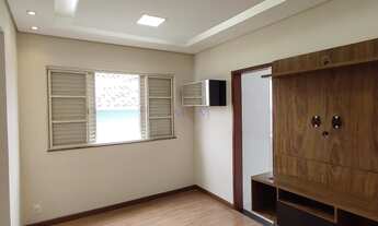 Imagem 2: Lindo Ap. com 02 quartos, Bairro Santa Monica. Planejado, bom acabamento e com ar condicio