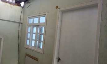 Imagem: Alugo kitinet no centro de Mesquita