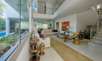 Imagem: Ampla, iluminada e conectada ao céu