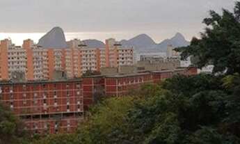 Imagem 3: Apartamento para Venda em Niterói, Santa Rosa, 2 dormitórios, 1 banheiro, 1 vaga