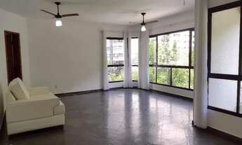 Imagem 3: Praia das Pitangueiras / 03 dormitórios com piscina e churrasqueira / 02 vagas