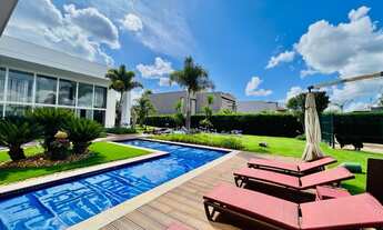 Imagem 5: Casa de condomínio para venda possui 870 metros quadrados com 5 quartos