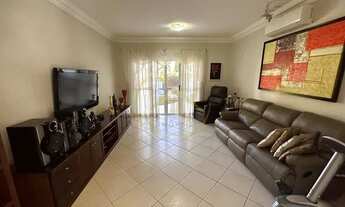 Imagem 4: Casa térrea à venda no condomínio Alphaville Campinas, sala ampla para 3 ambientes, lavabo