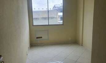 Imagem 5: Apartamento com 2 dormitórios à venda, 53 m² por R$ 175.000,00 - Madureira - Rio de Janeir