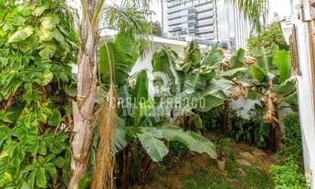 Imagem 7: Casa assobradada de 255m² com 4 dormitórios (1 suíte), 4 banheiros e 3 vagas no Brooklin