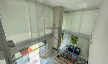 Imagem 4: Casa de condomínio sobrado para venda possui 380 metros quadrados com 3 quartos