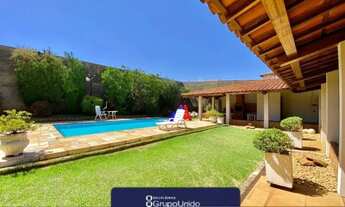 Imagem 3: Casa de condomínio para venda possui 600 metros quadrados com 4 quartos