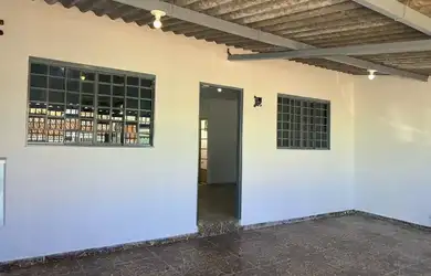 Imagem 2: OPORTUNIDADE ÚNICA! ATENÇÃO! Casa na Samambaia Sul! 3Quartos! Ac.Financiamento! 125m²! Con