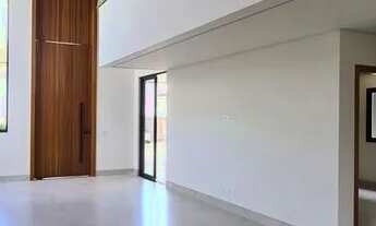 Imagem 4: Belíssima casa 4 suites, Jardins Madri, rica em detalhes, venha conhecer e se apaixonar