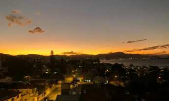 Imagem 4: ESSE É BALNEÁRIO 50 M DO MAR - TOP