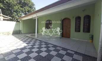 Imagem 2: Casa com ótima localização Martin de Sá com 4 Dormitórios, 3 Suítes, Edícula, Piscina e 6