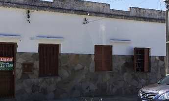 Imagem 6: 3 casas de alvenaria, sendo 1 mista 1 meia água