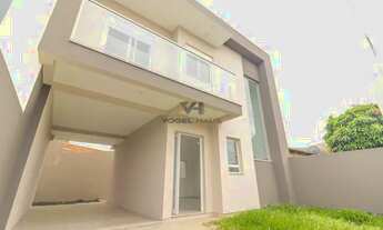 Imagem: Sobrado de 3 dormitórios, em Canoas. REF