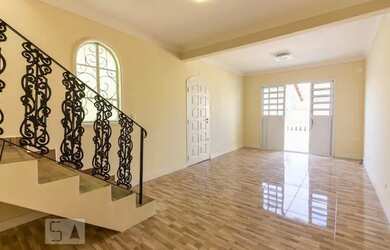 Imagem 2: Casa para Aluguel - Centro, 3 Quartos, 218 m2