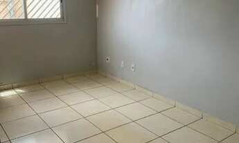 Imagem 4: Casa sozinha no lote com garagem