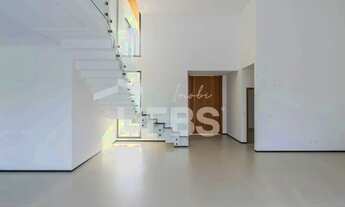 Imagem 3: Sobrado para venda possui 474 m² com 5 suítes no Plateau d'Or Privilege