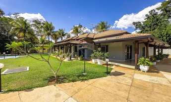 Imagem 3: Chácara à venda com 905m² de área útil em um terreno de 5.000m². 04 quartos sendo uma suít