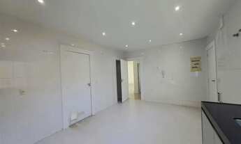 Imagem 5: CASA COM 900M² PARA VENDA R$ 9.900.000 OU LOCAÇÃO NO CONDOMINIO SANTA MONICA JARDINS NA BA