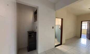 Imagem 3: Apartamento próximo a faculdade, de quarto e sala, ensolarado, próximo a mercados e restau