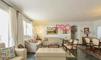 Imagem 2: Situado em Moema apartamento com 161m²