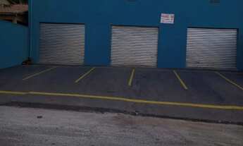 Imagem 4: Galpão na avenida com duas frentes na linha de ônibus - Parque das Nações