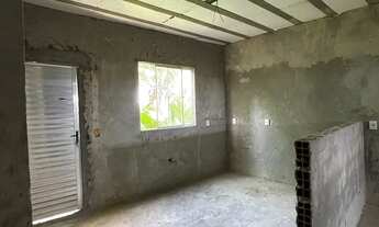 Imagem 3: Casa com 3 suítes, laje para ampliação e quintal frente de rua principal