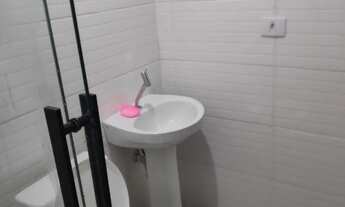 Imagem 3: Alugo quarto/suíte mobiliados. Ambiente predominantemente masculino