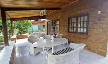 Imagem 2: Casa com 5 Quartos em Condomínio próximo da BR-232 em Gravatá/PE