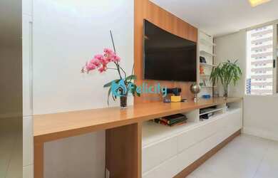 Imagem 4: Apartamento com 2 suítes, 4 vagas, 204m2 em Pinheiros