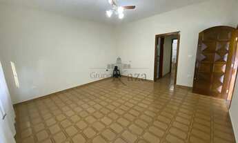 Imagem 3: Oportunidade - Casa - Jardim Uirá - 2 Dormitórios - 104m²