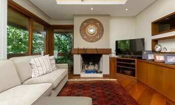 Imagem 6: Apartamento reformado com churrasqueira e duas vagas em Porto Alegre