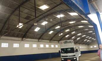 Imagem 3: Galpão para locação, 2048m2, 8 metros de pé direito, ambulatório, copa e espaço para escri