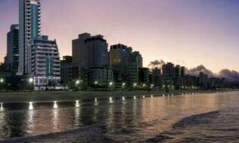 Imagem: Alto Padrão para Venda em Itapema, meia