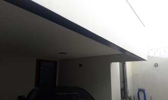 Imagem 4: Casa para venda tem 208 metros quadrados com 3 quartos em Jardim Europa - Uberlândia - MG